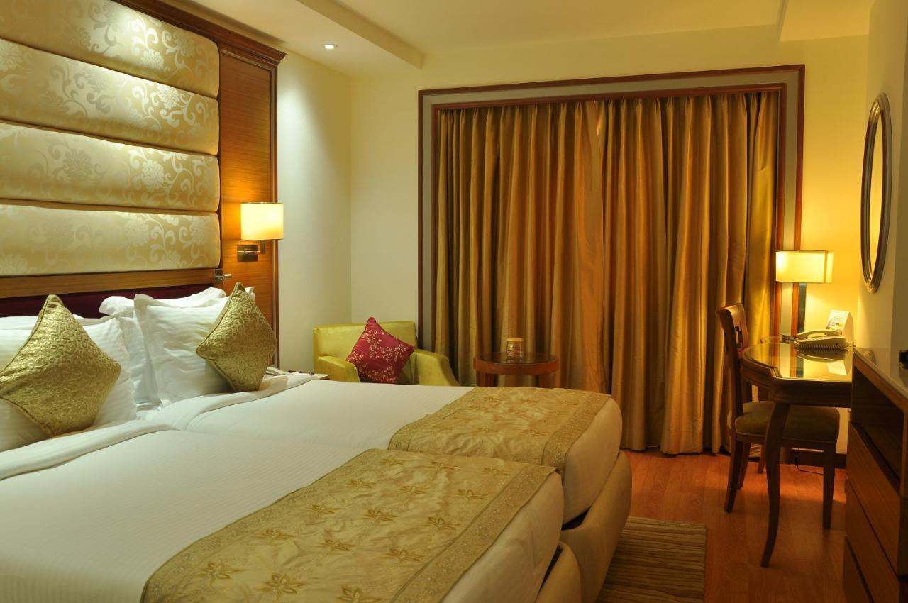 De Sovrani Hotel Kolkata Luaran gambar