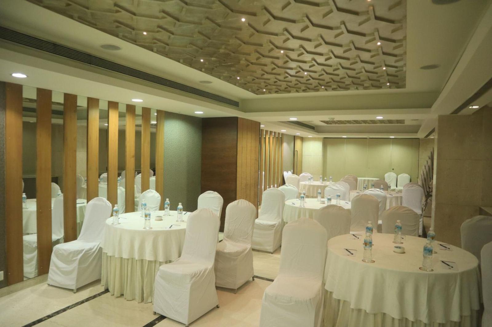 De Sovrani Hotel Kolkata Luaran gambar