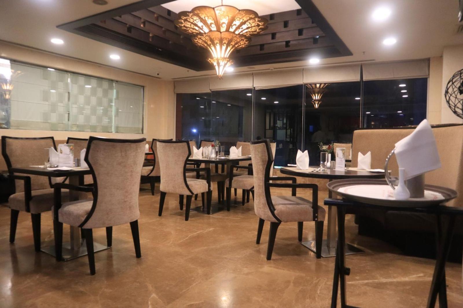 De Sovrani Hotel Kolkata Luaran gambar