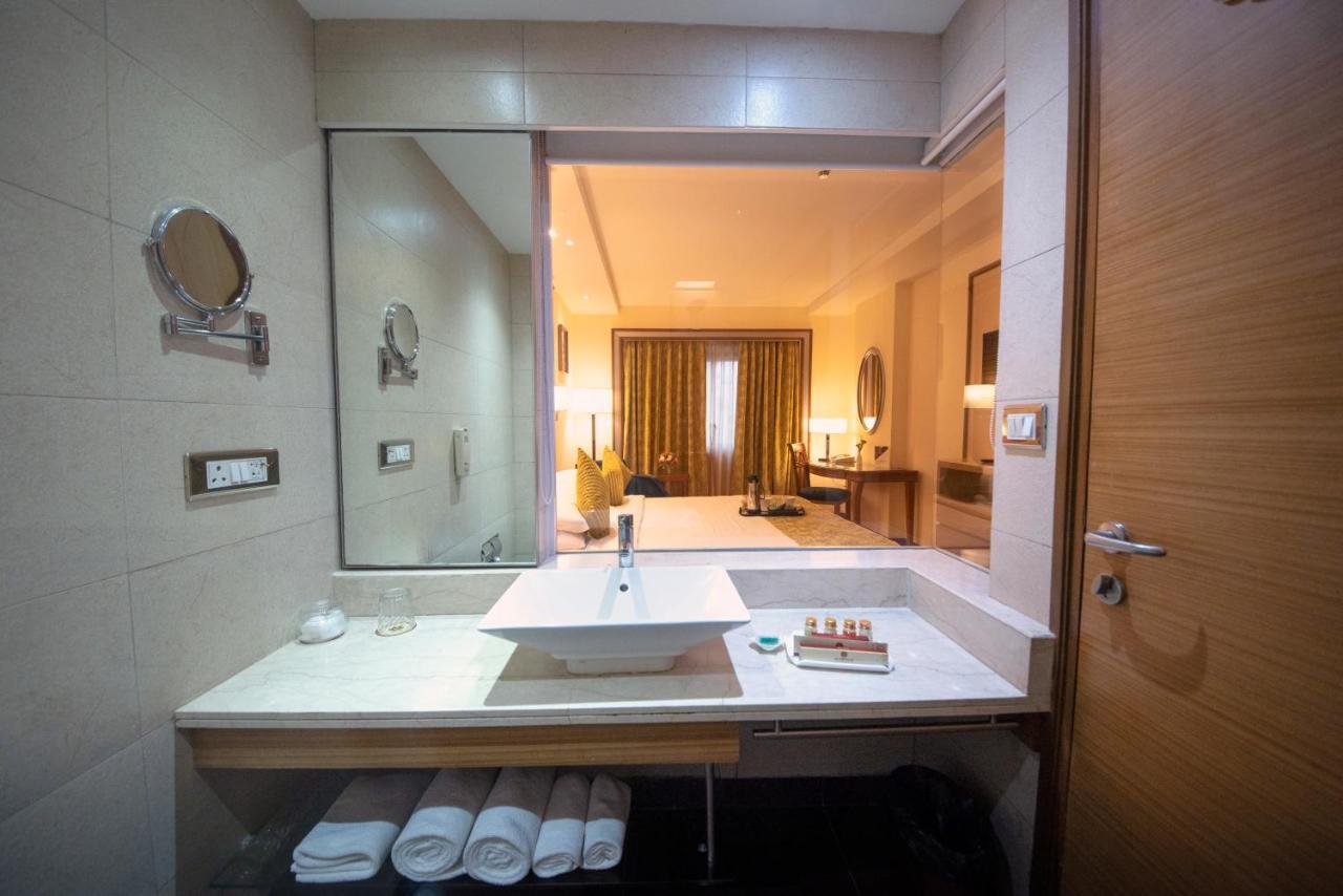 De Sovrani Hotel Kolkata Luaran gambar